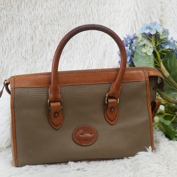 Dooney & Bourke Handbags - DOONEY & BOURKE Leather handbag purse sholder bag
